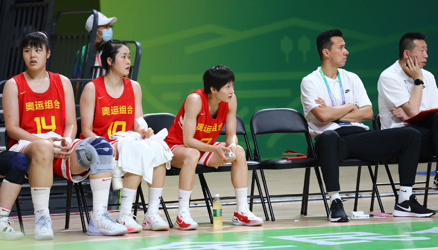 中国队碾压波兰队，波尔扛起全队