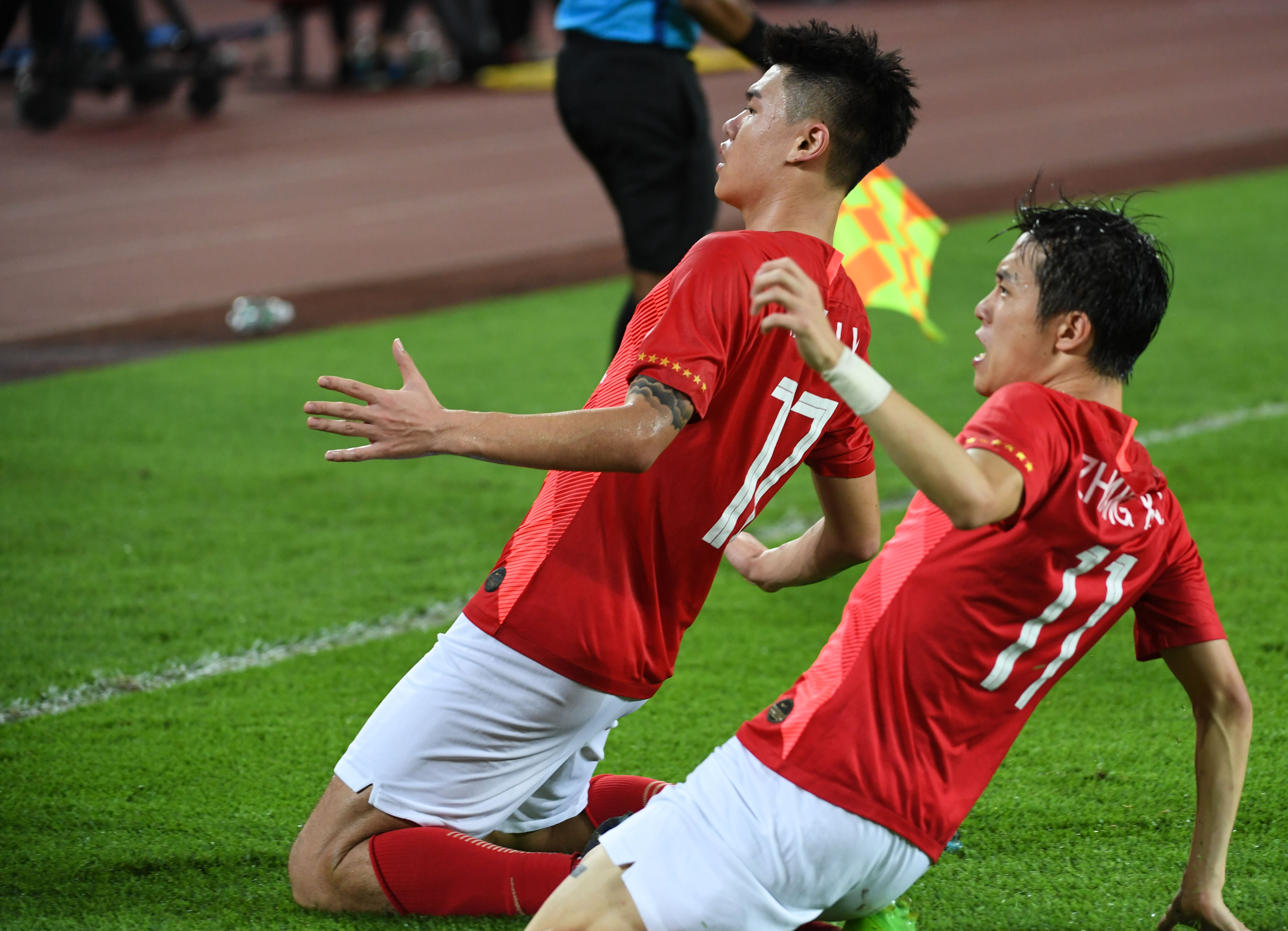 恒大战术调整取得成效，取得连胜