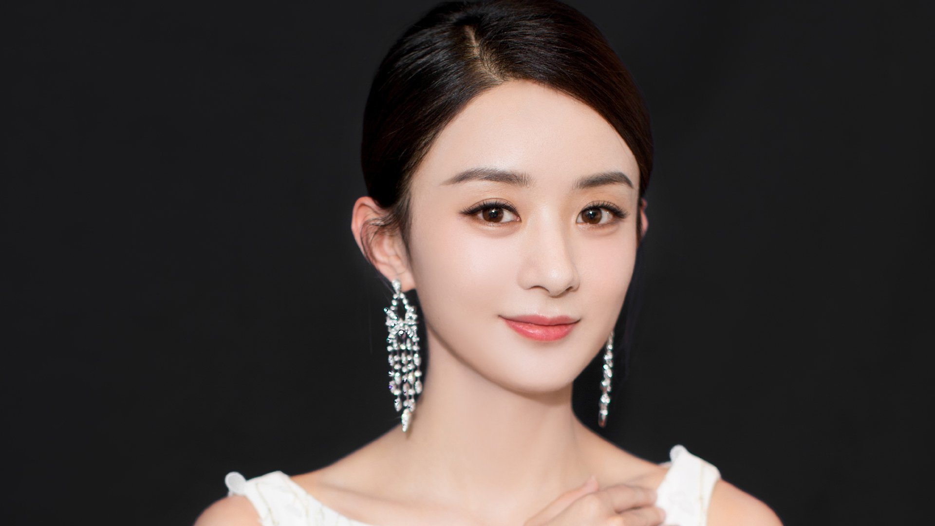 虚拟战场上的真实英雄，当广厦制霸篮网，莫兰特化身关键先生