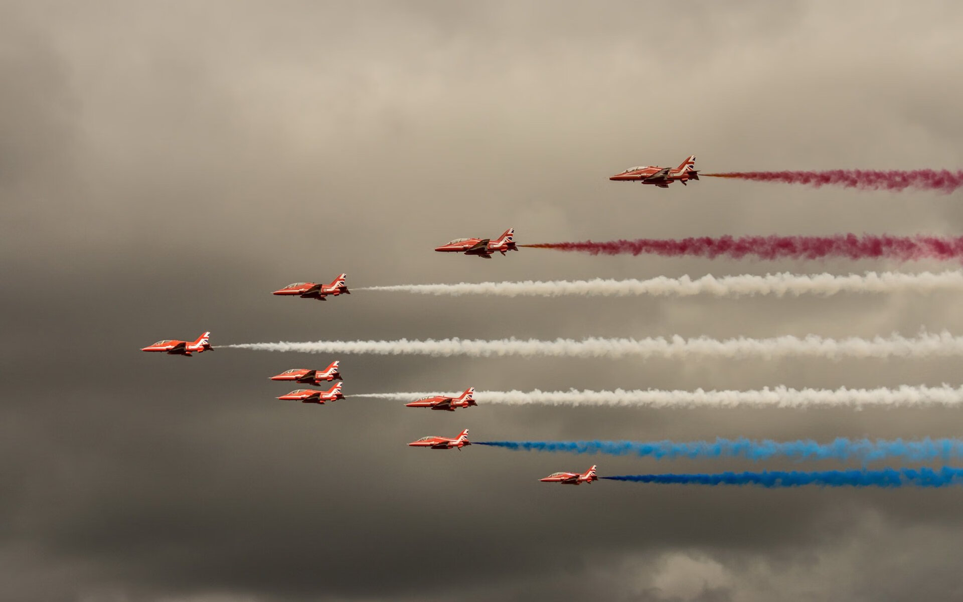 伊萨克绝杀铸就历史！中国队补时逆转曼联，关键先生闪耀全场