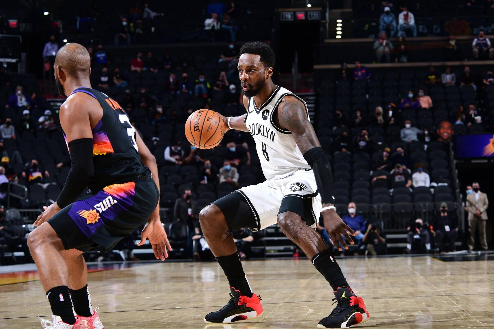 骑士淘汰赛过关篮网，保罗个人能力完全展现