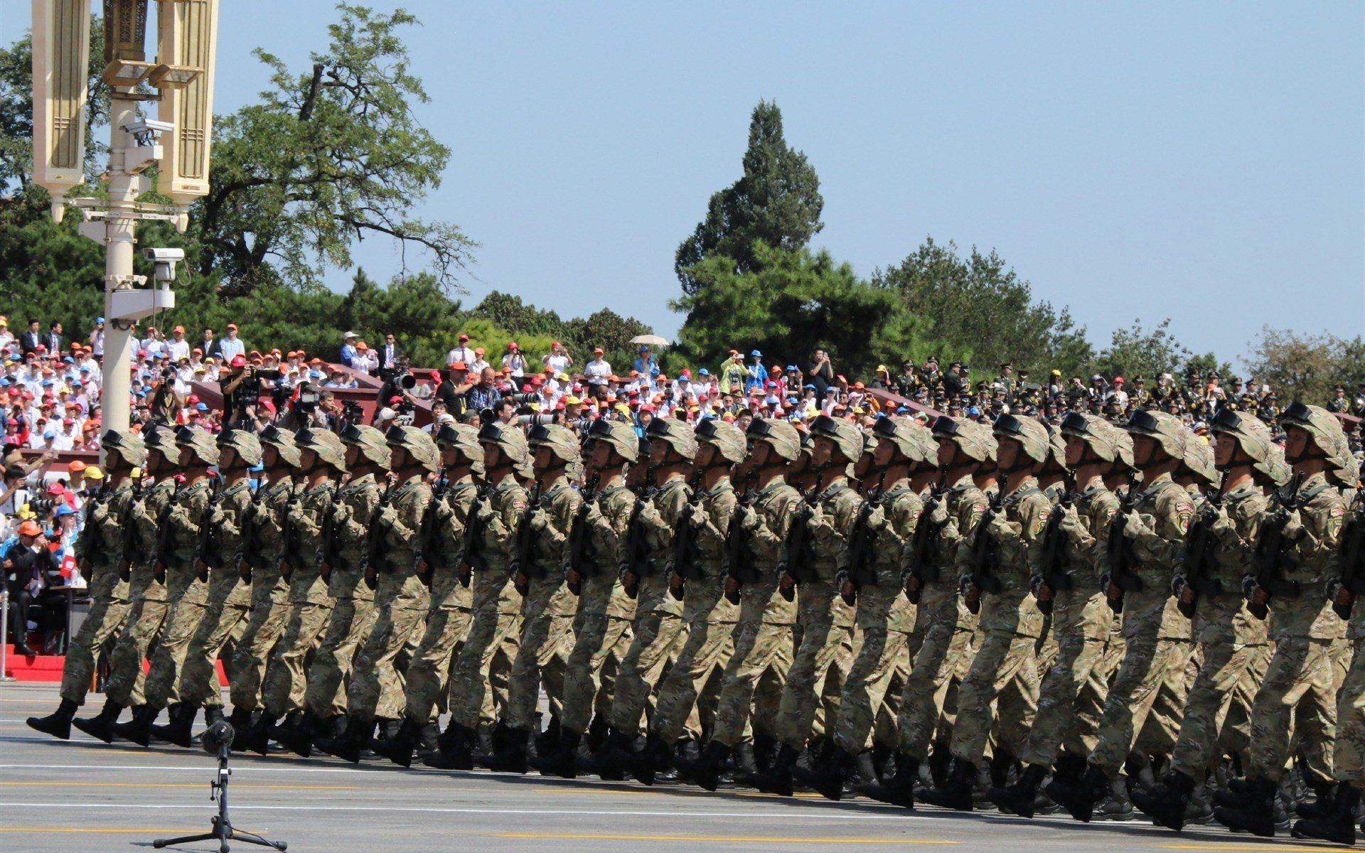 卡塔尔的金元风暴，当足球绿茵场沦为地缘政治的棋盘，谁才是真正的摩洛哥？
