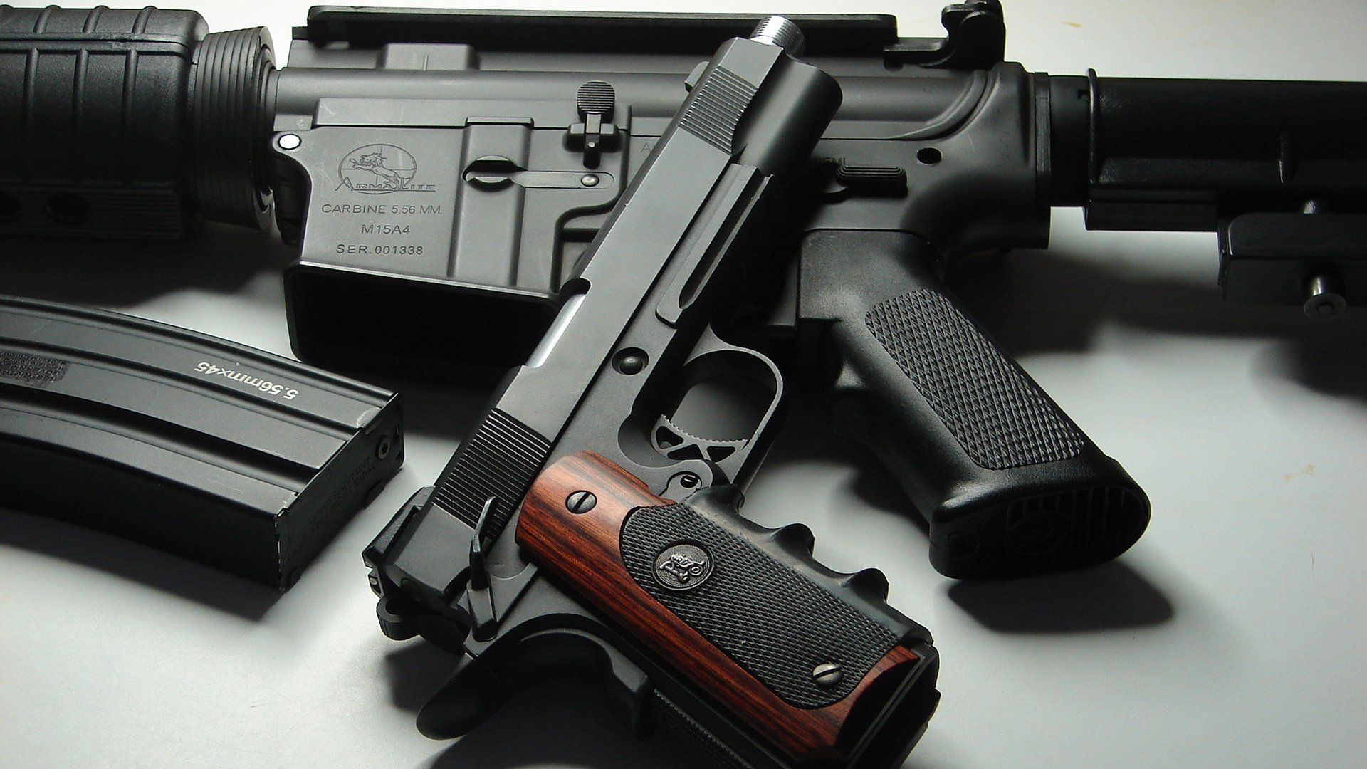 福克斯狂飙助灰熊单节打崩深圳队，NBA与CBA交锋现实力鸿沟